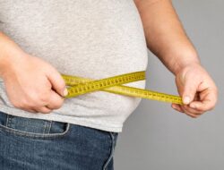Cegah Obesitas dengan 5 Kebiasaan Kecil yang Sering Lupa
